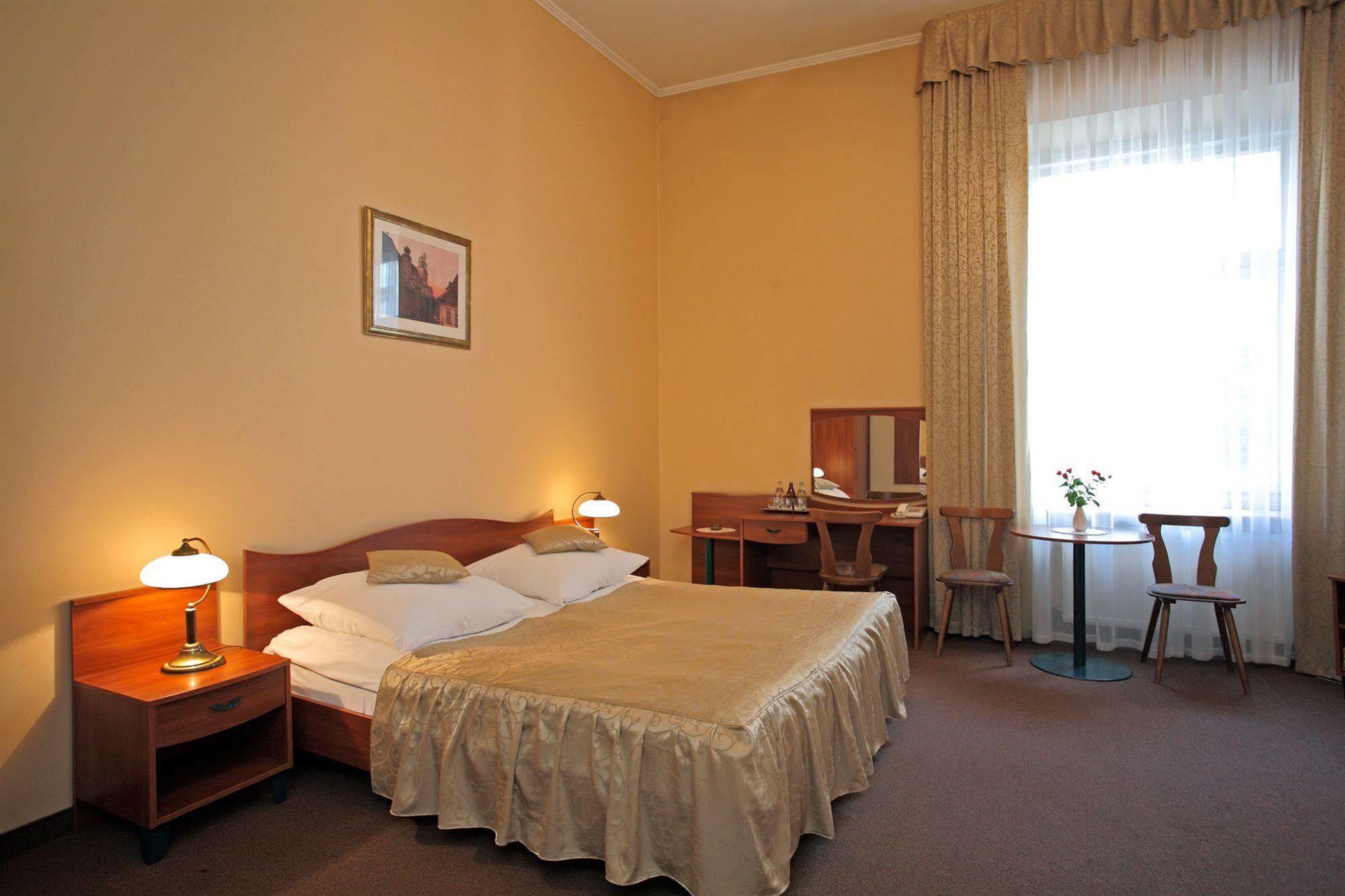 Hotel Fortuna Krakow Ruang foto